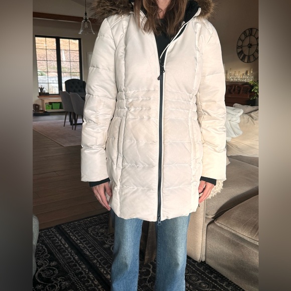 Arctic expedition women’s parka, size small (runs big) - Picture 2 of 9